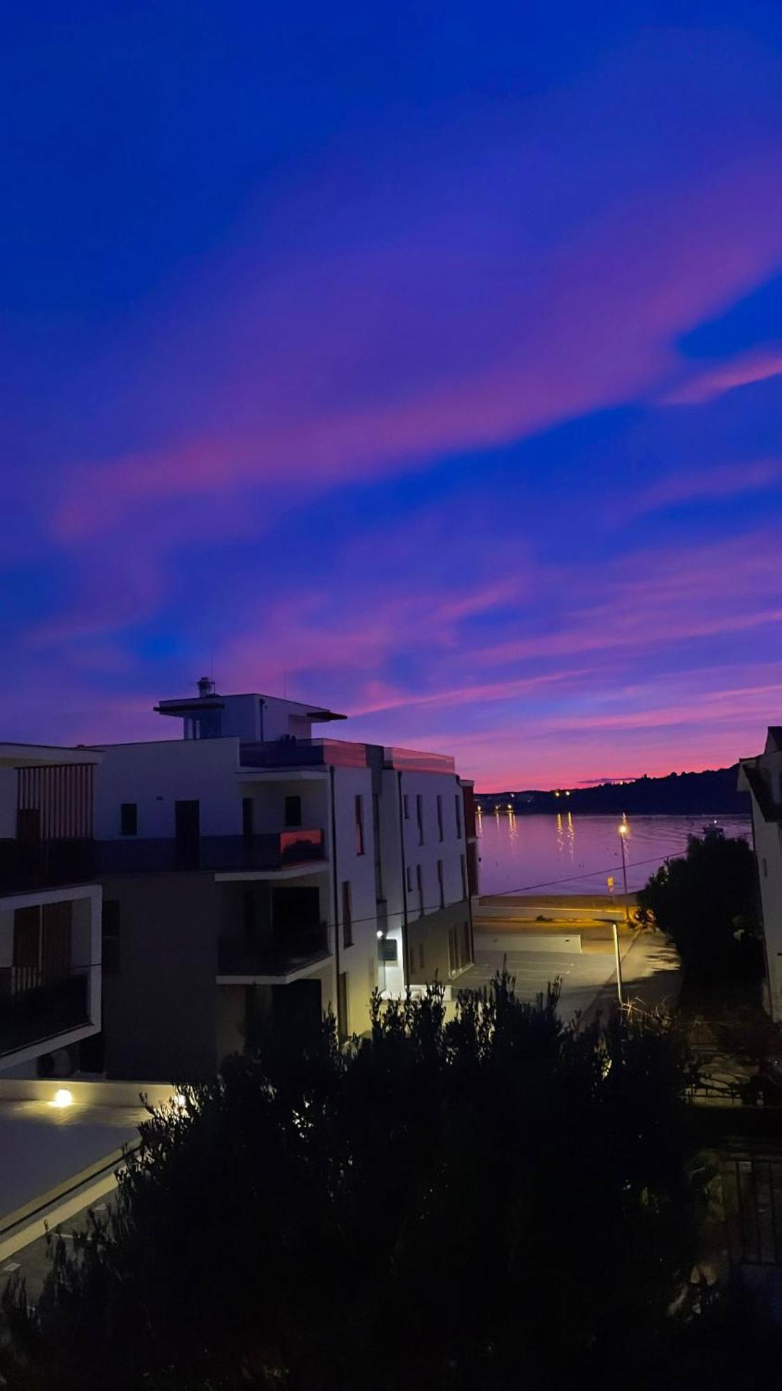 Zeezicht Appartement 50M From Beach Срима Екстер'єр фото